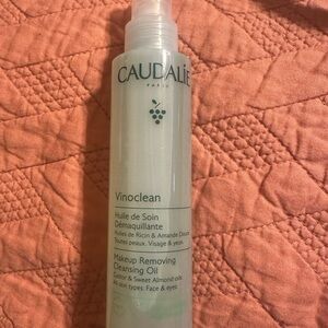 Caudalie Vinoclean Makeup Remover - White and Green